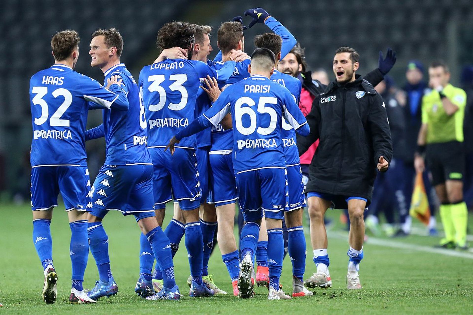 半自动越位 半自动越位