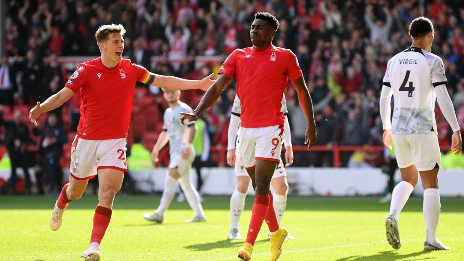 的副主席在 的副主席在